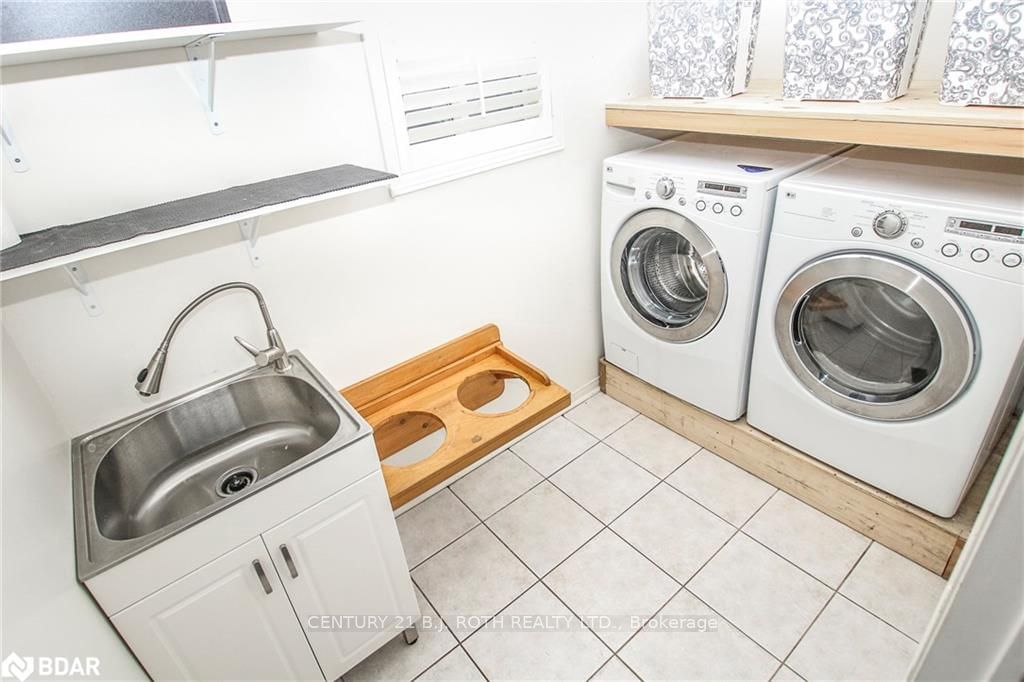 Listing Image 14
