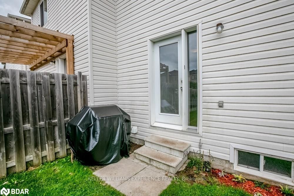 Listing Image 37