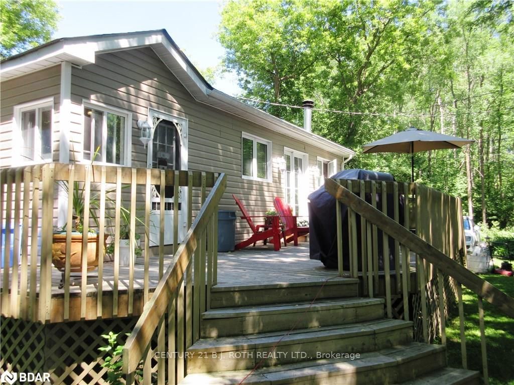Listing Image 4