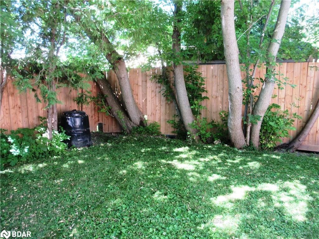 Listing Image 6