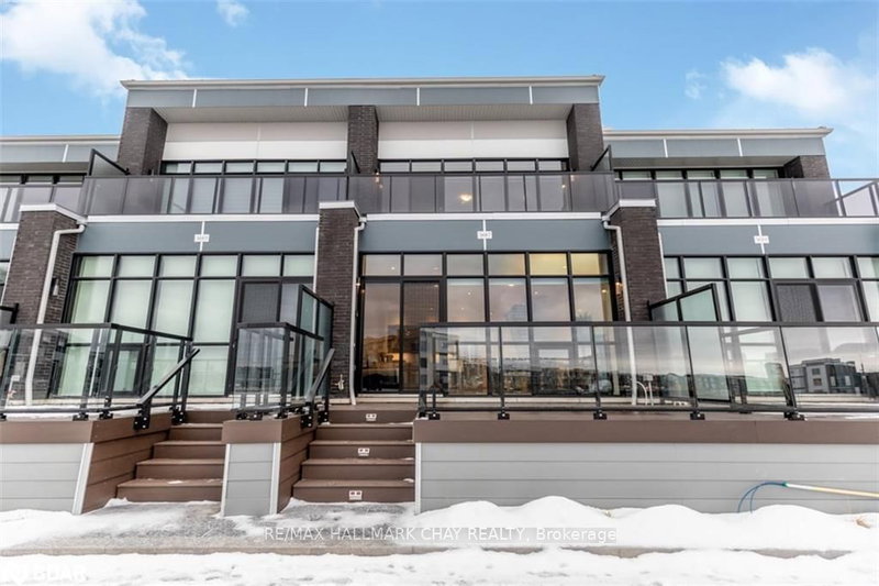 3687 Riva Ave, Innisfil, L9S 0L5 | Image 3