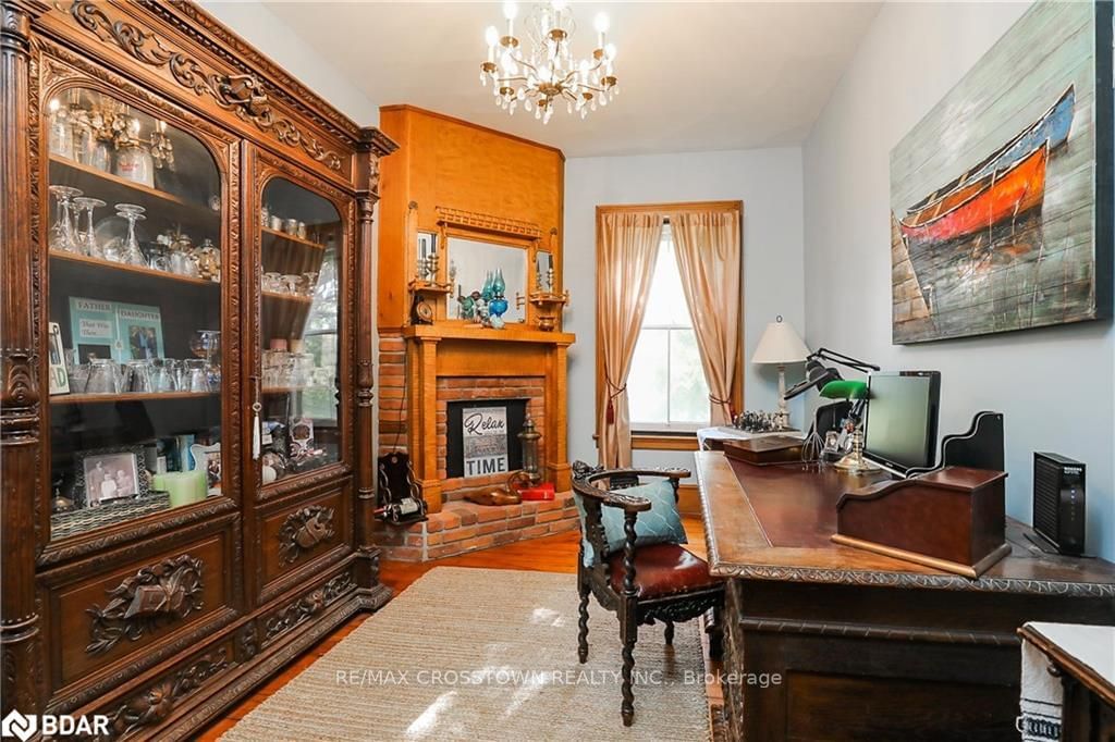 Listing Image 7