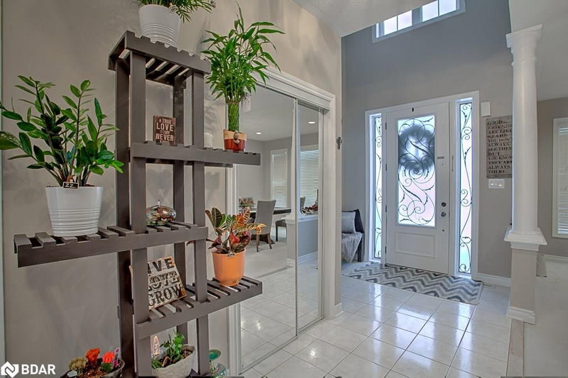 74 Latimer Ave, Essa, L0M 1B5 | Image 2