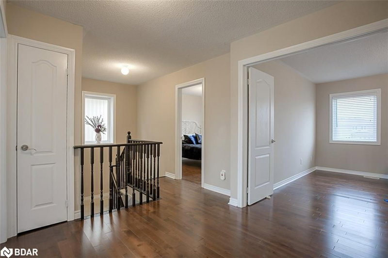 74 Latimer Ave, Essa, L0M 1B5 | Image 3