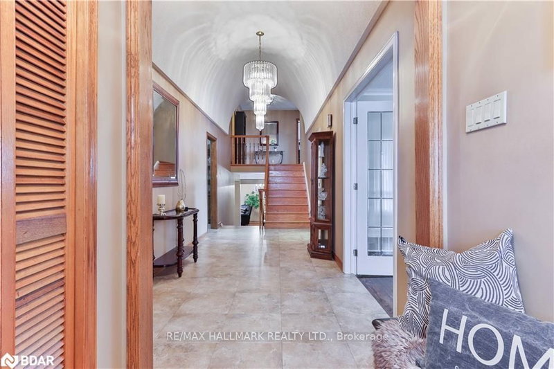 42 Banner Lane, King, L7B 1K2 | Image 2