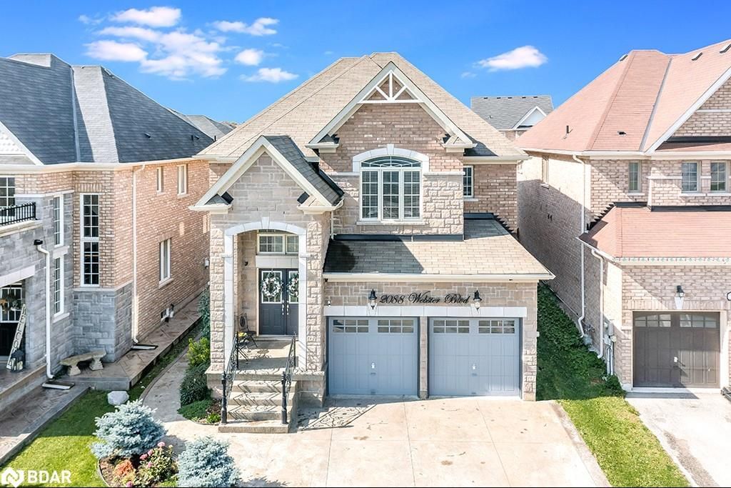 Listing photo 2