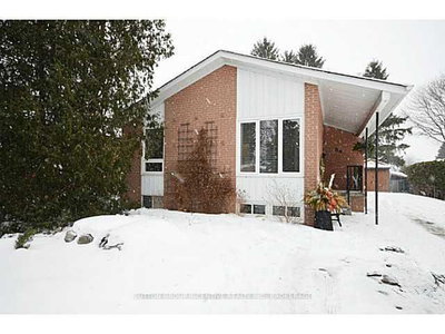 Detached House sold at 84 Murray Drive, Aurora, Ontario, L4G 2C3 - Aurora Highlands - MLS: N6268243