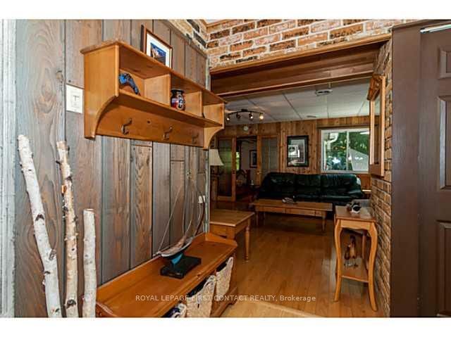 3909 Richview Rd, Innisfil, L9S 2L7 | Image 3