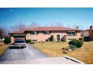 Detached House sold at 2061 Craig Road, Innisfil, Ontario, L9S 1T2 - Alcona - MLS: N6279596