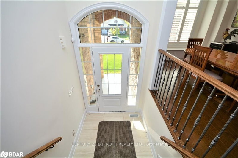 44 Philson Crt, Innisfil, L0L 1L0 | Image 3