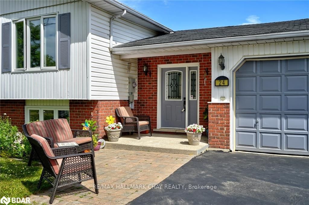 Listing Image 3