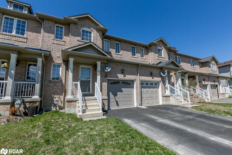 32 Admiral Cres, Essa, L0M 1B4 | Image 2