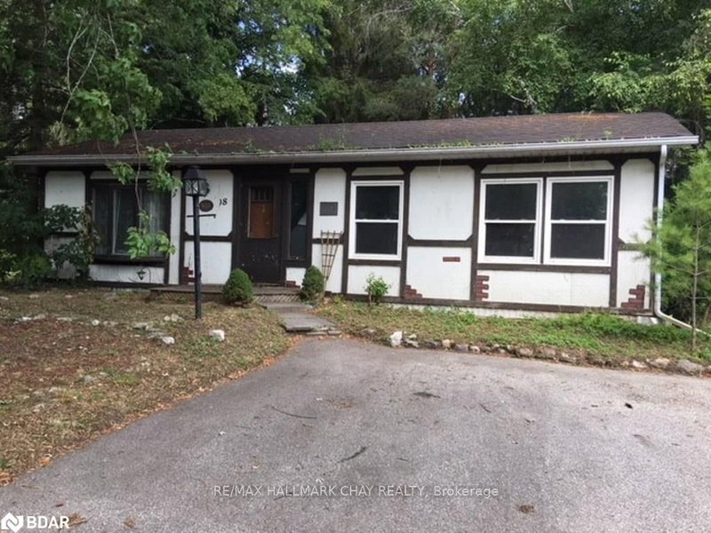 18 Cherrywood Lane, Innisfil, L9S 1M6 | Image 2