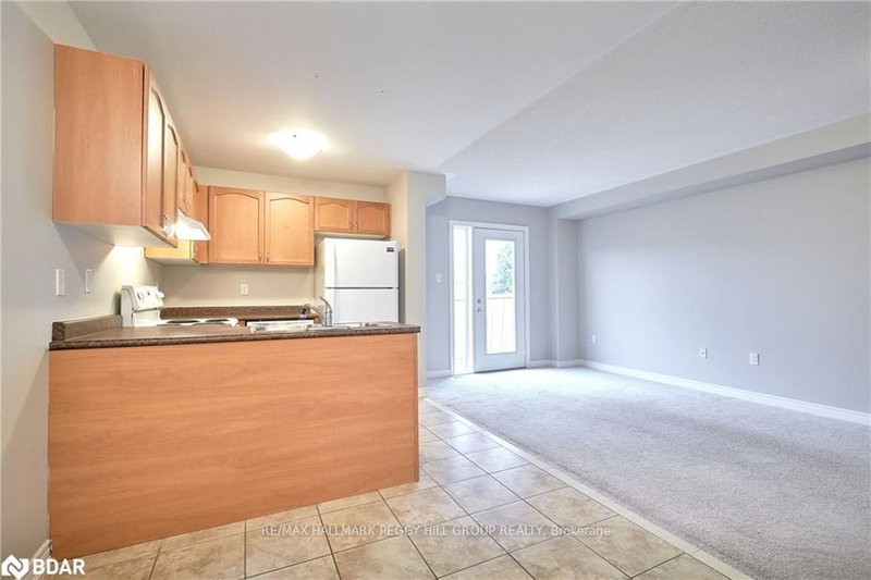 18 Admiral Cres, Essa, L0M 1B4 | Image 2