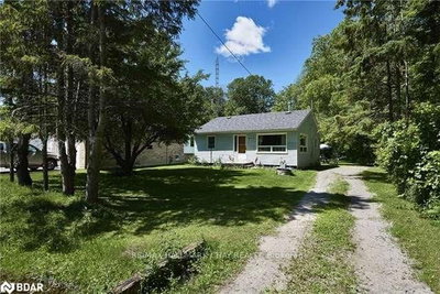 Detached House sold at 972 Gilmore Avenue, Innisfil, Ontario, L0L 1W0 - Lefroy - MLS: N6297032