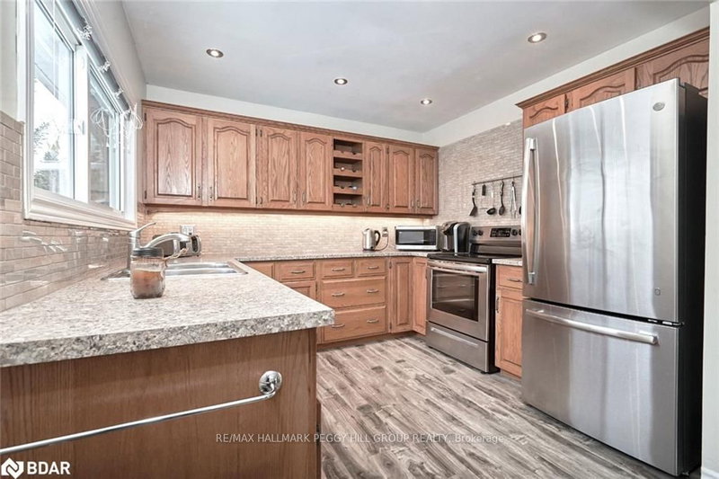 1672 St Johns Rd, Innisfil, L9S 1S7 | Image 3