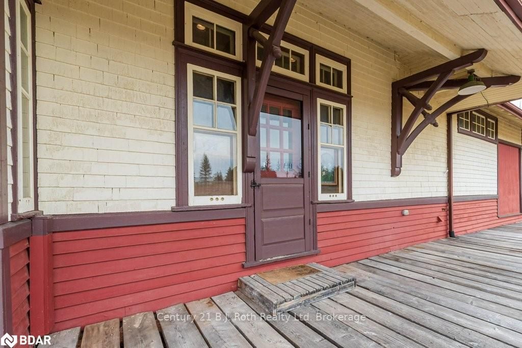 Listing Image 3