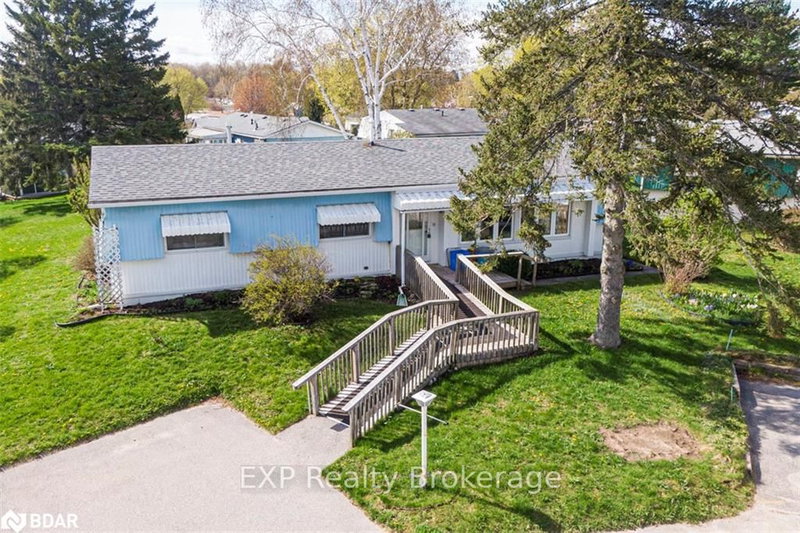 3 Fairbirch Crt, Innisfil, L9S 1R2 | Image 2