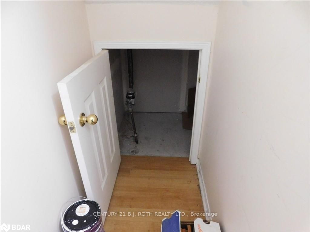 Listing Image 35