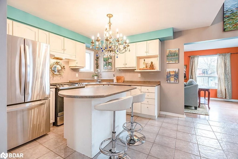 1286 Forest St, Innisfil, L9S 1Z7 | Image 3