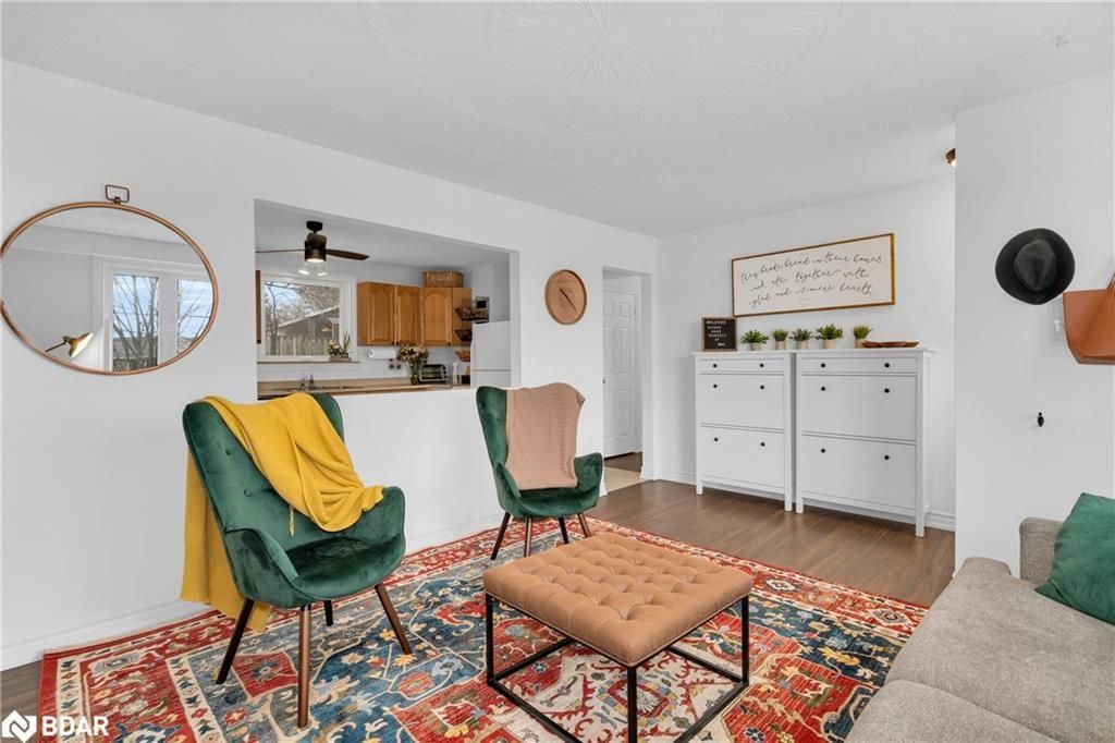 Listing Image 7