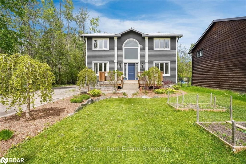 860 Blackwoods Ave, Innisfil, L9S 1S8 | Image 2