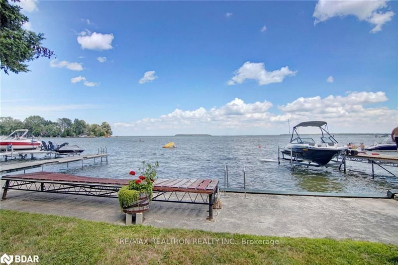 2305 Crystal Beach Rd, Innisfil, L9S 3W8 | Image 3