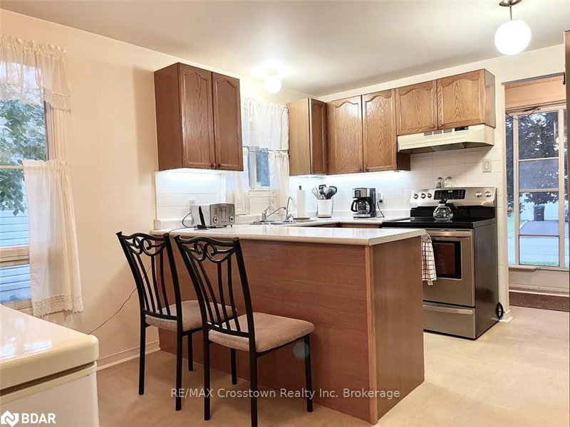 27 Royal Oak Dr, Innisfil, L0L 1L0 | Image 3