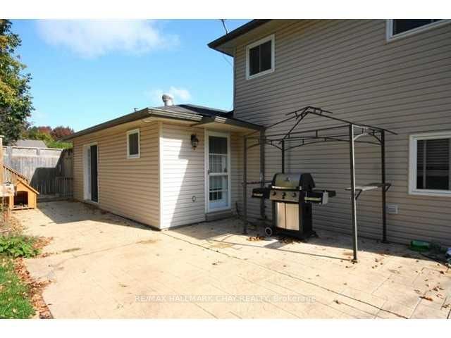 Listing Image 7