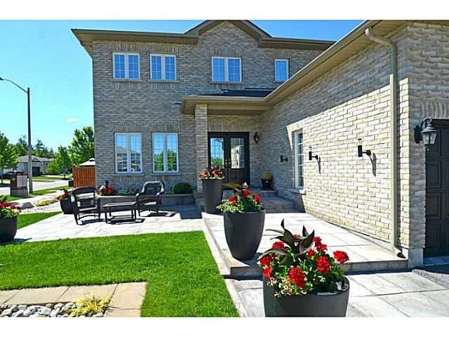 7 Stonemount Cres, Essa, L0M 1B4 | Image 2