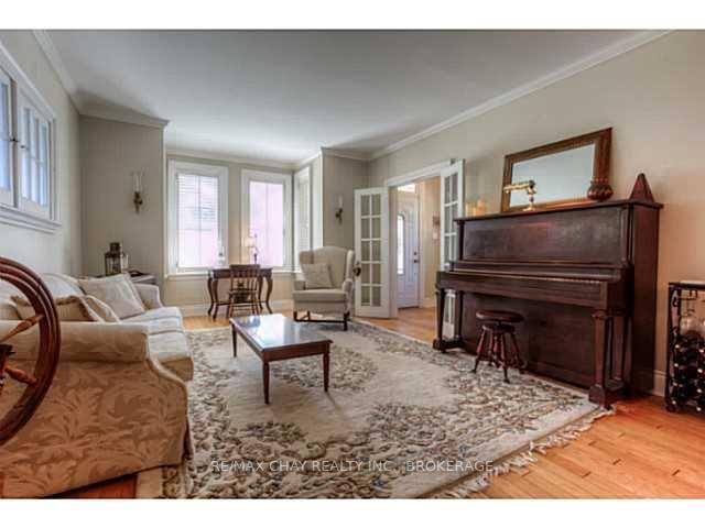 Listing Image 7