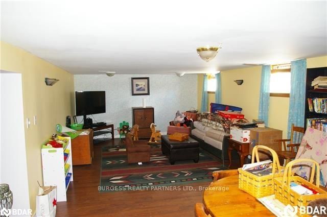 Listing Image 16