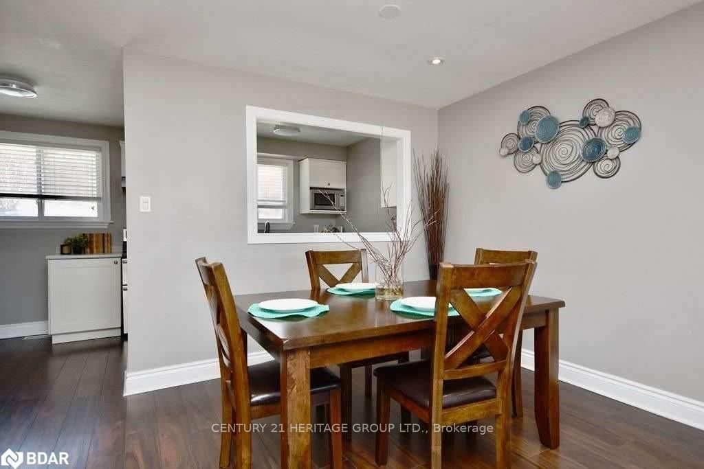 Listing Image 7