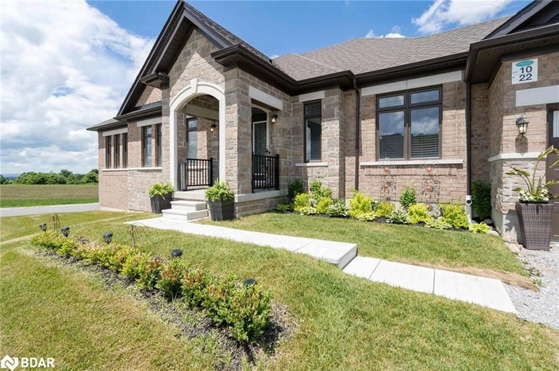 22 STEWART Cres, Essa, L0L 2N0 | Image 3