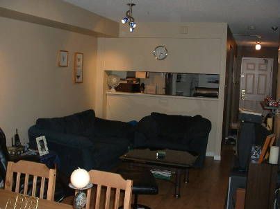 208 - 175 Cedar Ave, Richmond Hill, L4C9V3 | Image 2