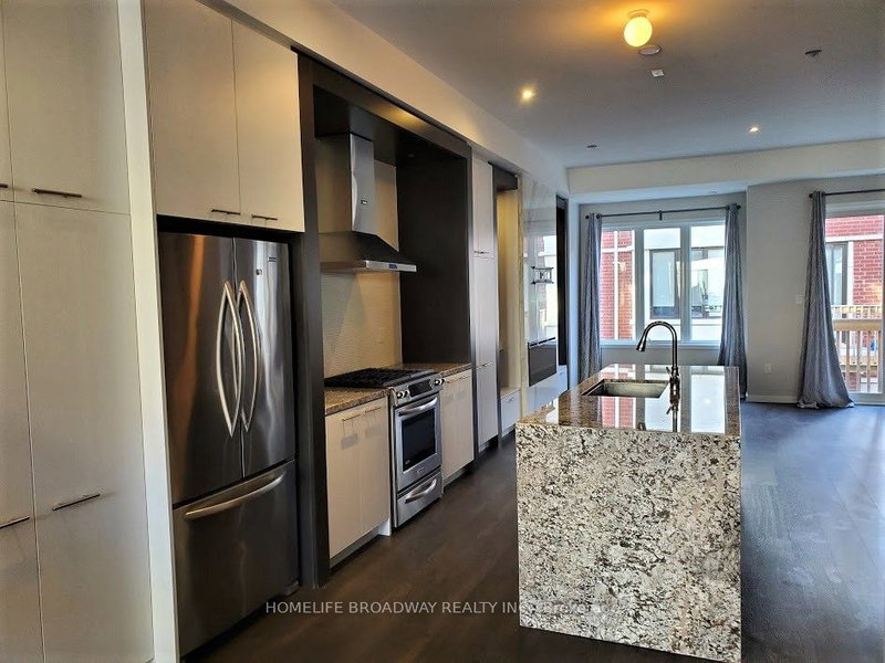 27 Genuine Lane, Richmond Hill, L4E 0E5 | Image 3