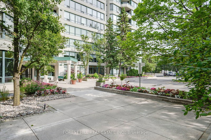 506 - 120 Promenade Circ, Vaughan, L4J 7W9 | Image 3