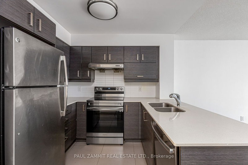 2110 - 1 Uptown Dr, Markham, L3R 5C1 | Image 3