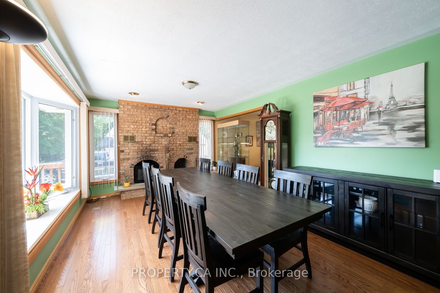 Listing Image 8