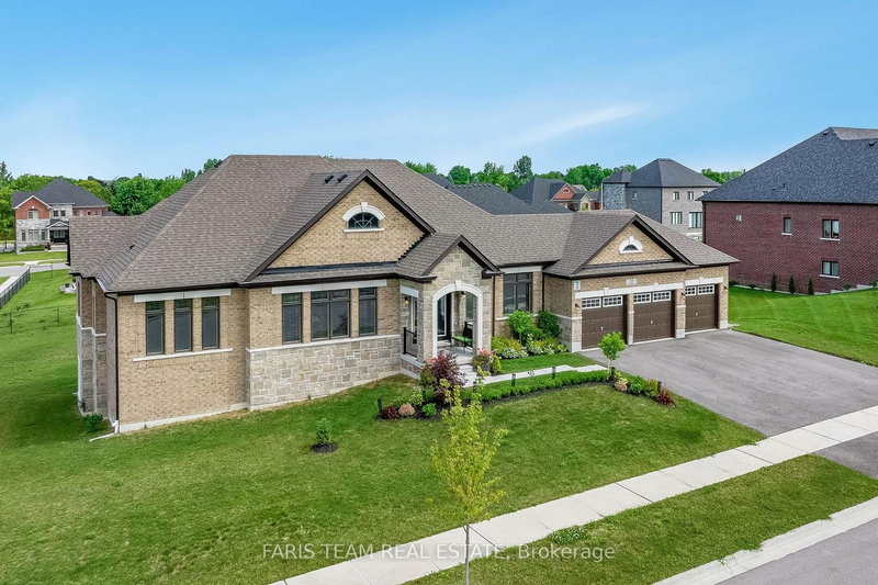 22 Stewart Cres, Essa, L0L 2N0 | Image 2