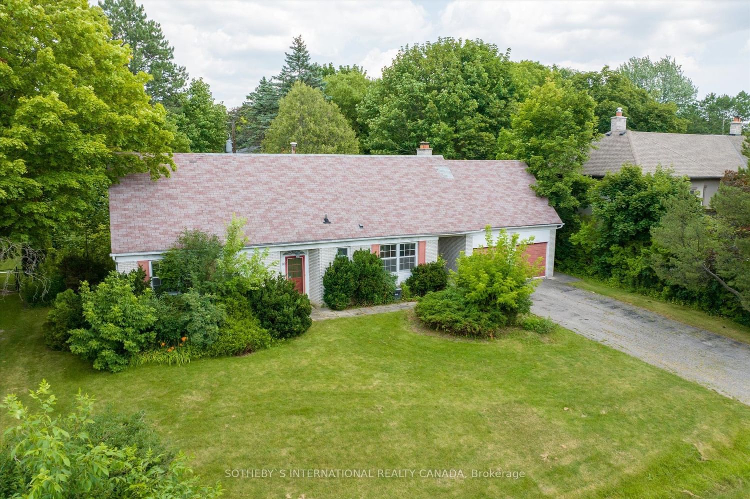 Detached House sold at 70 Babcombe Drive, Markham, Ontario, L3T 1N1 - Bayview Glen - MLS: N6663282