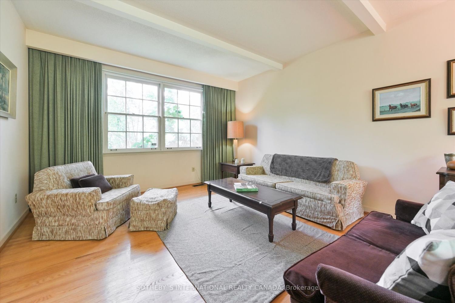 Listing Image 7