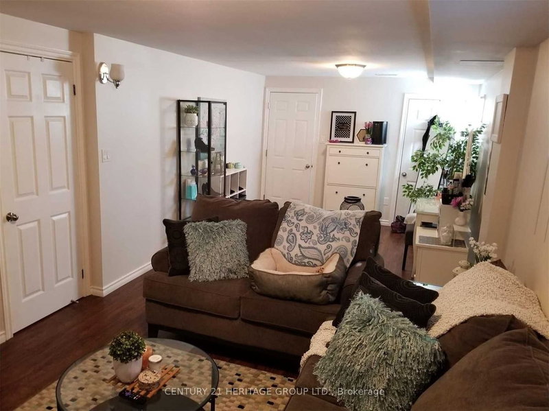 Bsmt. - 708 Jackson Crt, Newmarket, L3Y 5A6 | Image 2