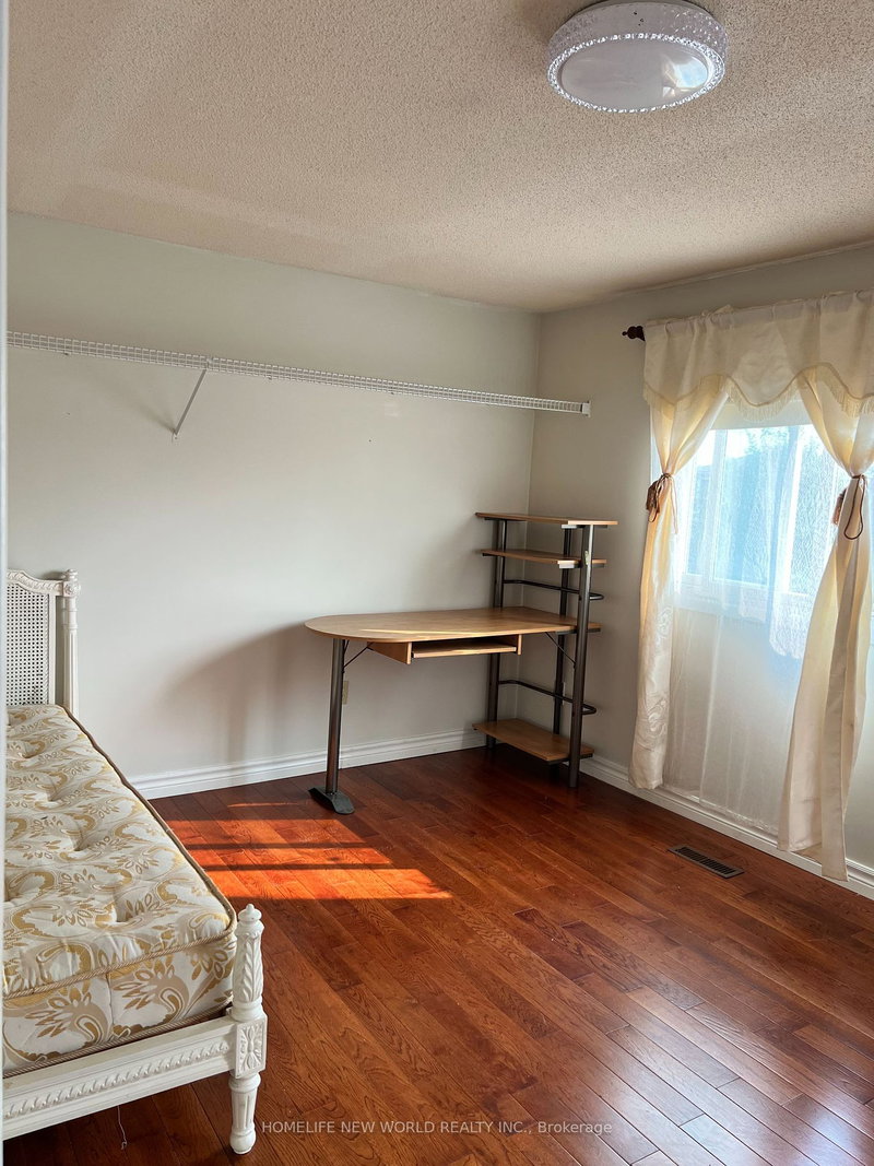 12 James Edward Dr, Markham, L3S 1Y8 | Image 2