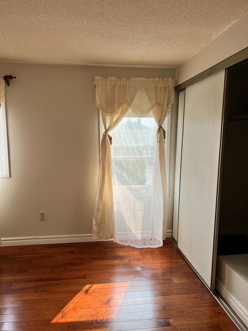 12 James Edward Dr, Markham, L3S 1Y8 | Image 3