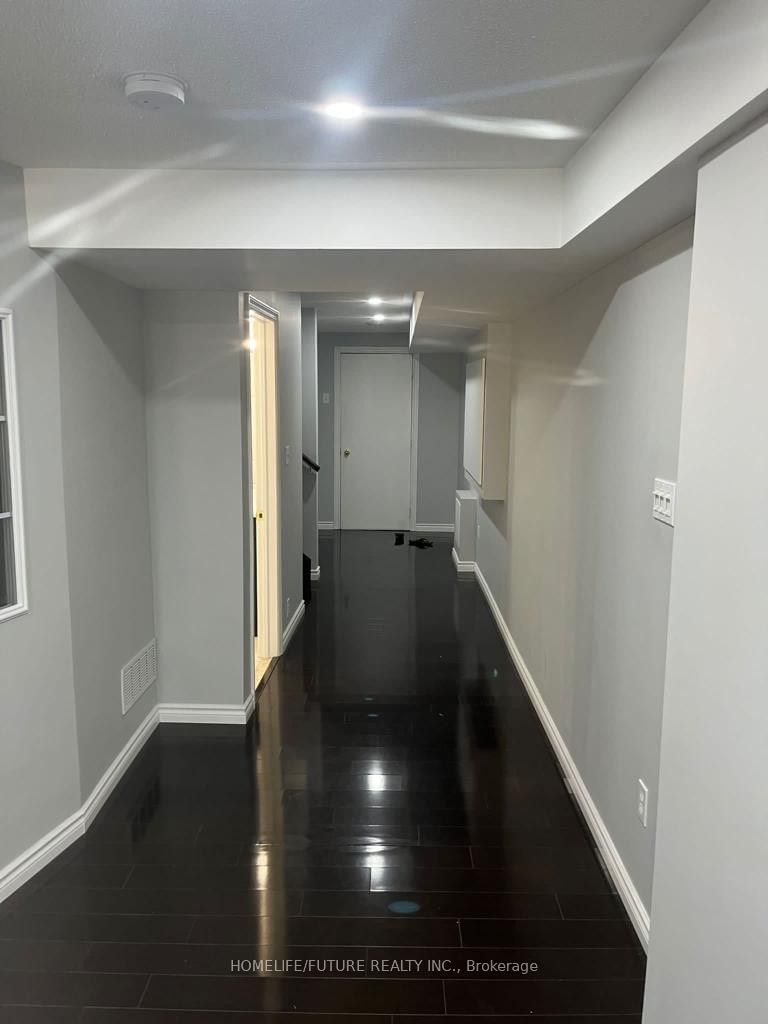 Bsmt - 34 Sunnyridge Ave, Whitchurch-Stouffville, L4A 0L2 | Image 2