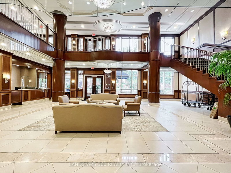 101 - 10101 Yonge St, Richmond Hill, L4C 0V6 | Image 3