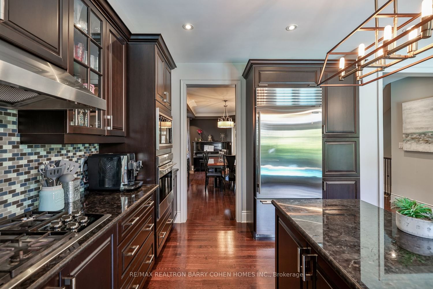 Listing Image 7