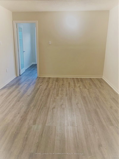 Upper Level leased at 212-14810 Yonge Street, Aurora, Ontario, L4G 1N3 - Aurora Highlands - MLS: N6698086