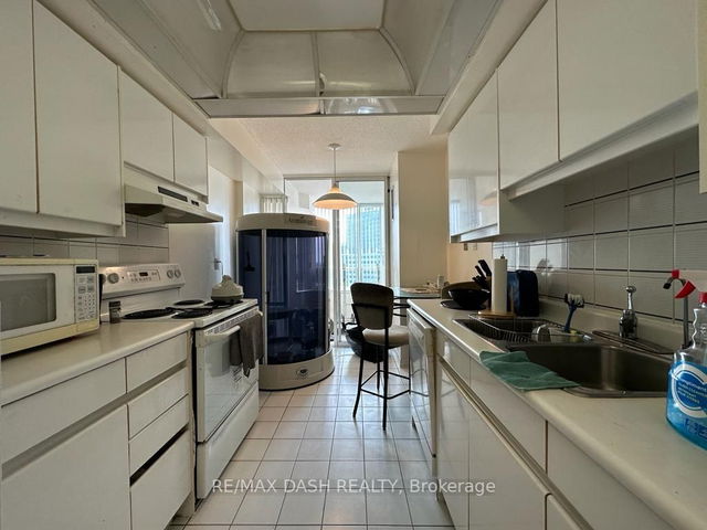 PH203 - 7250 Yonge Street